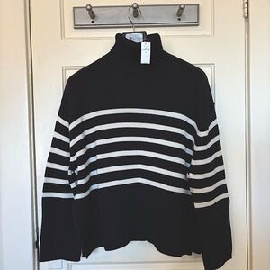 Womens Gap turtle neck sweater